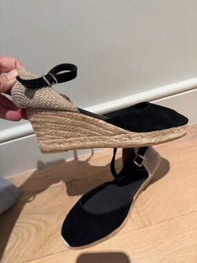 Black Toni Pons Origins Espadrille Wedge New Never Worn size 38